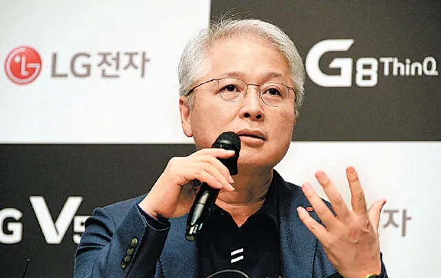 Editor's Pick | 全球又一手機玩家謝幕？LG五年虧損45億美元，卷軸屏也難救